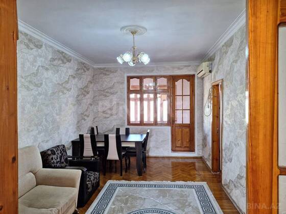 2 otaqlı Köhnə tikili, Memar Əcəmi m., Bakı