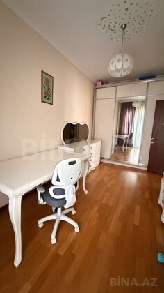 4 otaqlı Yeni tikili, Binə q., Bakı