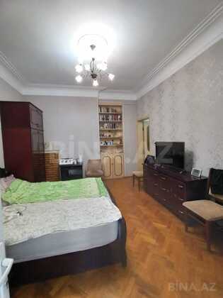 3 otaqlı Köhnə tikili, Nəsimi r., Bakı