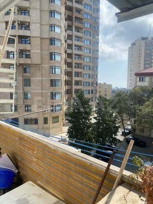 3 otaqlı Köhnə tikili, Yasamal q., Bakı