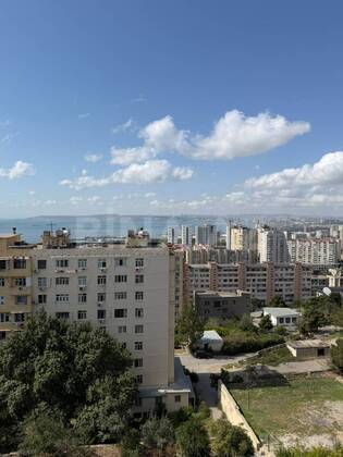 3 otaqlı Köhnə tikili, Həzi Aslanov m., Bakı