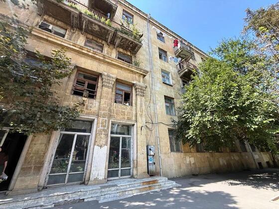 2 otaqlı Köhnə tikili, Elmlər Akademiyası m., Bakı