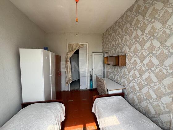 2 otaqlı Köhnə tikili, Elmlər Akademiyası m., Bakı
