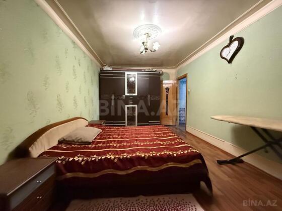3 otaqlı Köhnə tikili, Elmlər Akademiyası m., Bakı