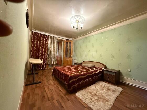 3 otaqlı Köhnə tikili, Elmlər Akademiyası m., Bakı