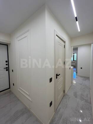 3 otaqlı Köhnə tikili, Elmlər Akademiyası m., Bakı