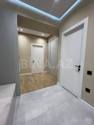 4 otaqlı Yeni tikili, Elmlər Akademiyası m., Bakı