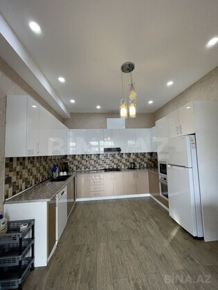 6 otaqlı Həyət evi/Bağ evi, Mərdəkan q., Bakı