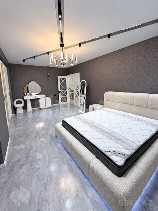 3 otaqlı Yeni tikili, 8 Noyabr m., Bakı