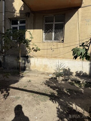 1 otaqlı Köhnə tikili, Neftçilər m., Bakı