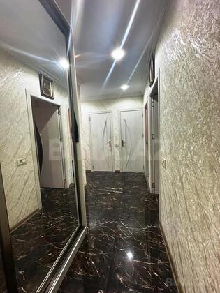 3 otaqlı Köhnə tikili, Neftçilər m., Bakı