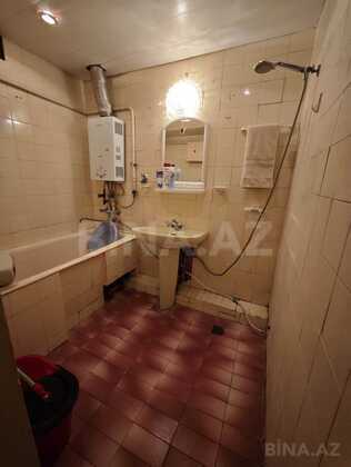 3 otaqlı Köhnə tikili, Neftçilər m., Bakı