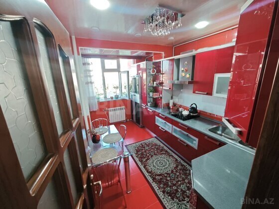 3 otaqlı Köhnə tikili, Qara Qarayev m., Bakı