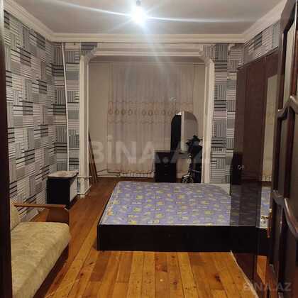 2 otaqlı Köhnə tikili, Bakıxanov q., Bakı