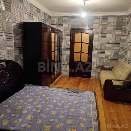 2 otaqlı Köhnə tikili, Bakıxanov q., Bakı