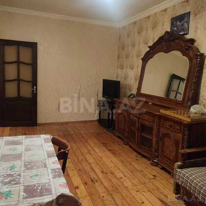 2 otaqlı Köhnə tikili, Bakıxanov q., Bakı