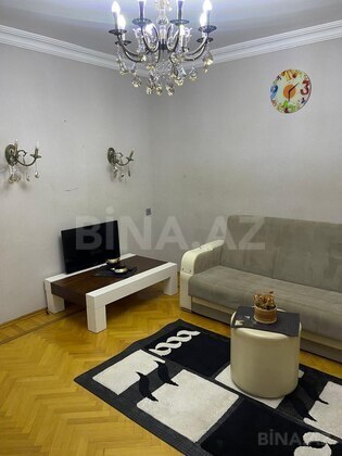 3 otaqlı Köhnə tikili, Yasamal r., Bakı