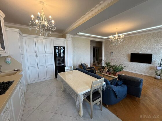 3 otaqlı Yeni tikili, Qara Qarayev m., Bakı