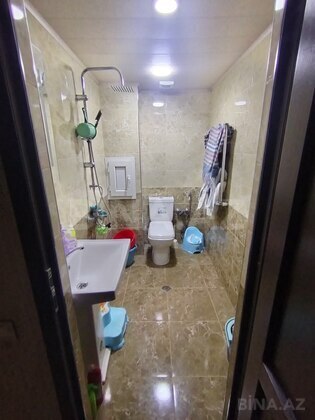 3 otaqlı Yeni tikili, Xırdalan