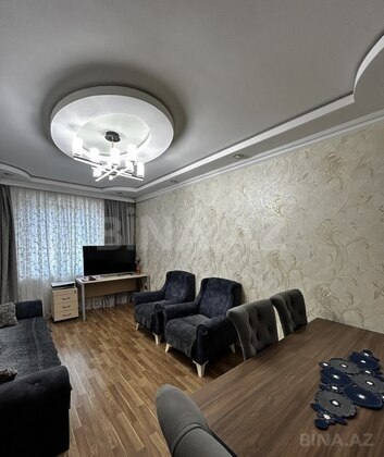 3 otaqlı Köhnə tikili, Bakıxanov q., Bakı