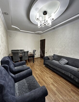 3 otaqlı Köhnə tikili, Bakıxanov q., Bakı