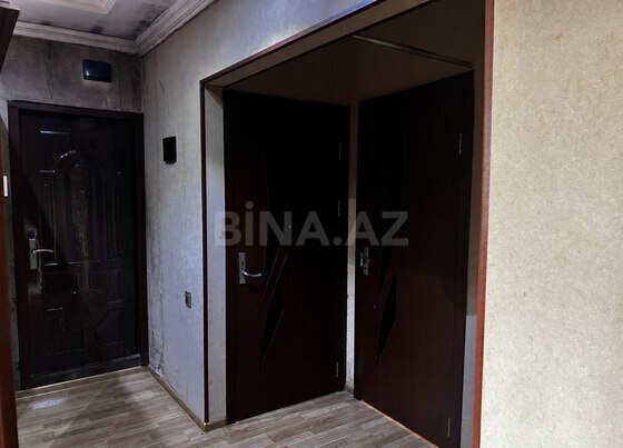 3 otaqlı Köhnə tikili, Bakıxanov q., Bakı