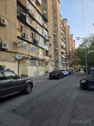 3 otaqlı Köhnə tikili, Bakıxanov q., Bakı