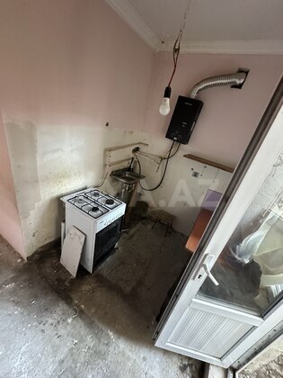 1 otaqlı Köhnə tikili, İnşaatçılar m., Bakı