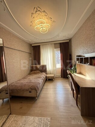 3 otaqlı Köhnə tikili, Əhmədli m., Bakı