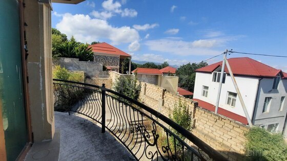 8 otaqlı Həyət evi/Bağ evi, Xızı