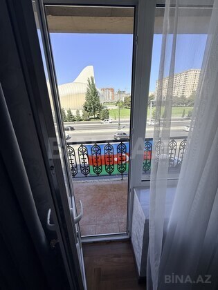 3 otaqlı Köhnə tikili, Nəriman Nərimanov m., Bakı