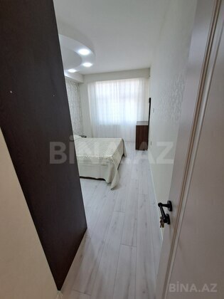 2 otaqlı Yeni tikili, 8-ci mikrorayon q., Bakı