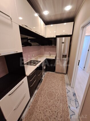 2 otaqlı Yeni tikili, 8-ci mikrorayon q., Bakı
