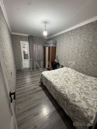 4 otaqlı Köhnə tikili, Bakıxanov q., Bakı