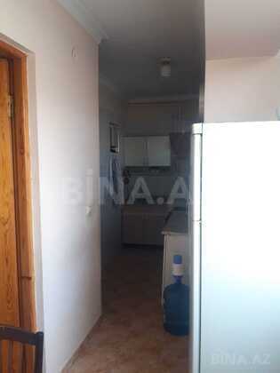 3 otaqlı Köhnə tikili, Qara Qarayev m., Bakı