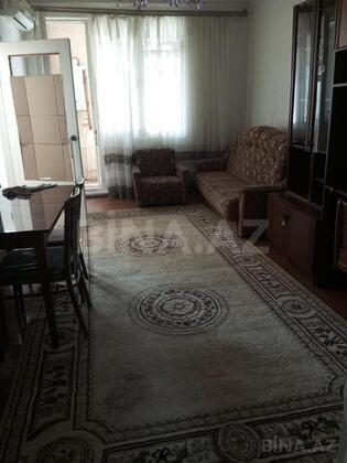 2 otaqlı Köhnə tikili, Memar Əcəmi m., Bakı