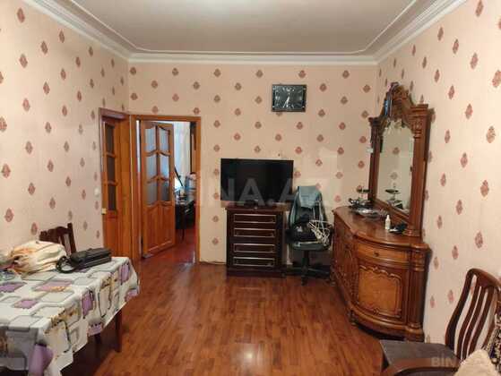 2 otaqlı Köhnə tikili, Memar Əcəmi m., Bakı