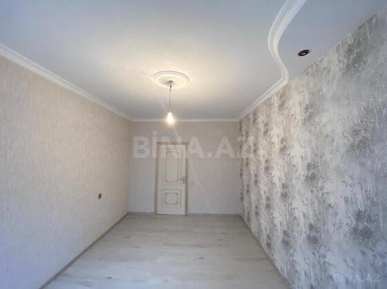 3 otaqlı Köhnə tikili, Memar Əcəmi m., Bakı