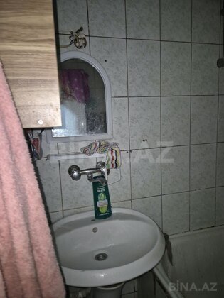 2 otaqlı Köhnə tikili, Memar Əcəmi m., Bakı