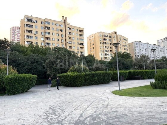 3 otaqlı Yeni tikili, İnşaatçılar m., Bakı