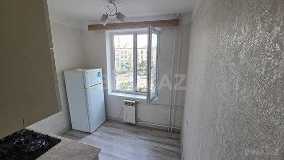 1 otaqlı Köhnə tikili, Qara Qarayev m., Bakı