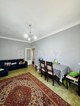 4 otaqlı Köhnə tikili, Əhmədli q., Bakı