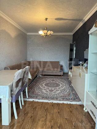 2 otaqlı Köhnə tikili, Xalqlar Dostluğu m., Bakı