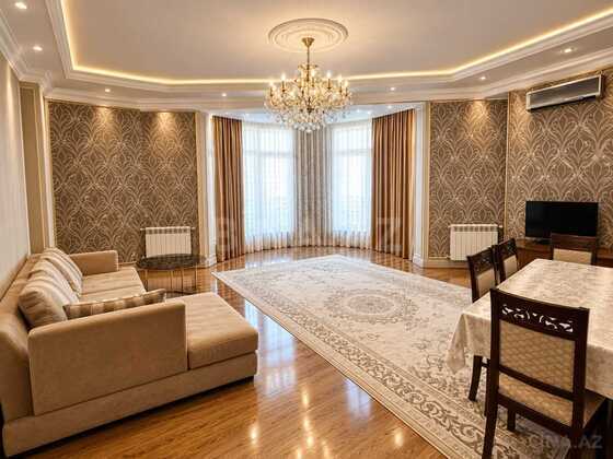 3 otaqlı Yeni tikili, Elmlər Akademiyası m., Bakı