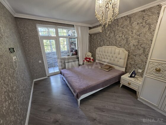 3 otaqlı Köhnə tikili, Neftçilər m., Bakı