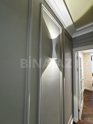 4 otaqlı Köhnə tikili, Bakıxanov q., Bakı