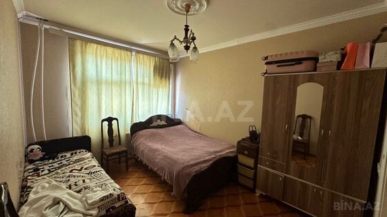 2 otaqlı Köhnə tikili, Memar Əcəmi m., Bakı