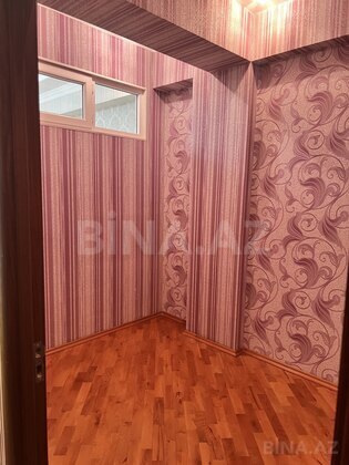 3 otaqlı Yeni tikili, Xırdalan