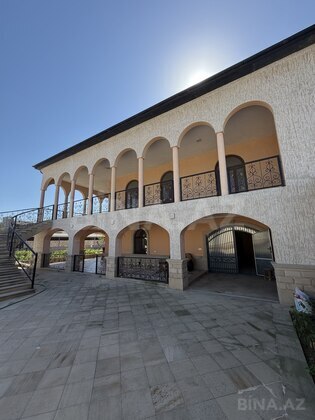 Torpaq Şüvəlan q., Bakı