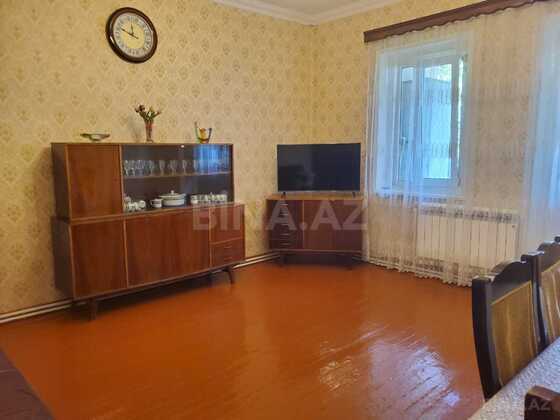3 otaqlı Köhnə tikili, 28 May m., Bakı